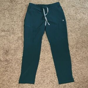 Figs Hunter Green Set. Sizes XS and S/P